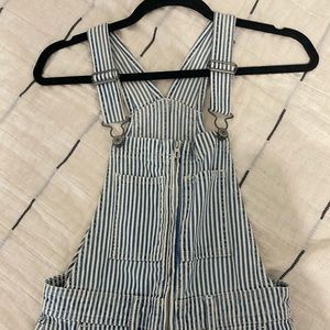 Pin striped abercrombie & fitch overalls with wide leg